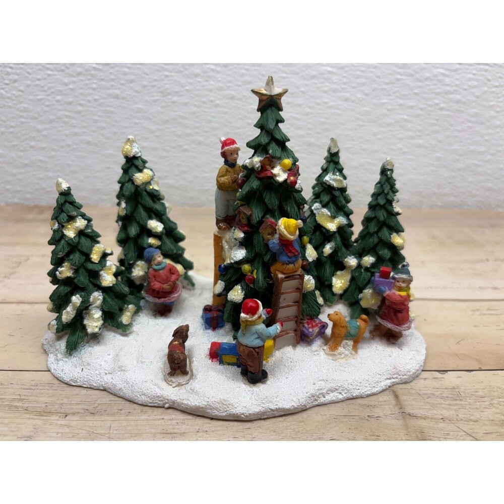 Vtg 1999 Christmas Village Ceramic Figurine Set Children Decorating Tree